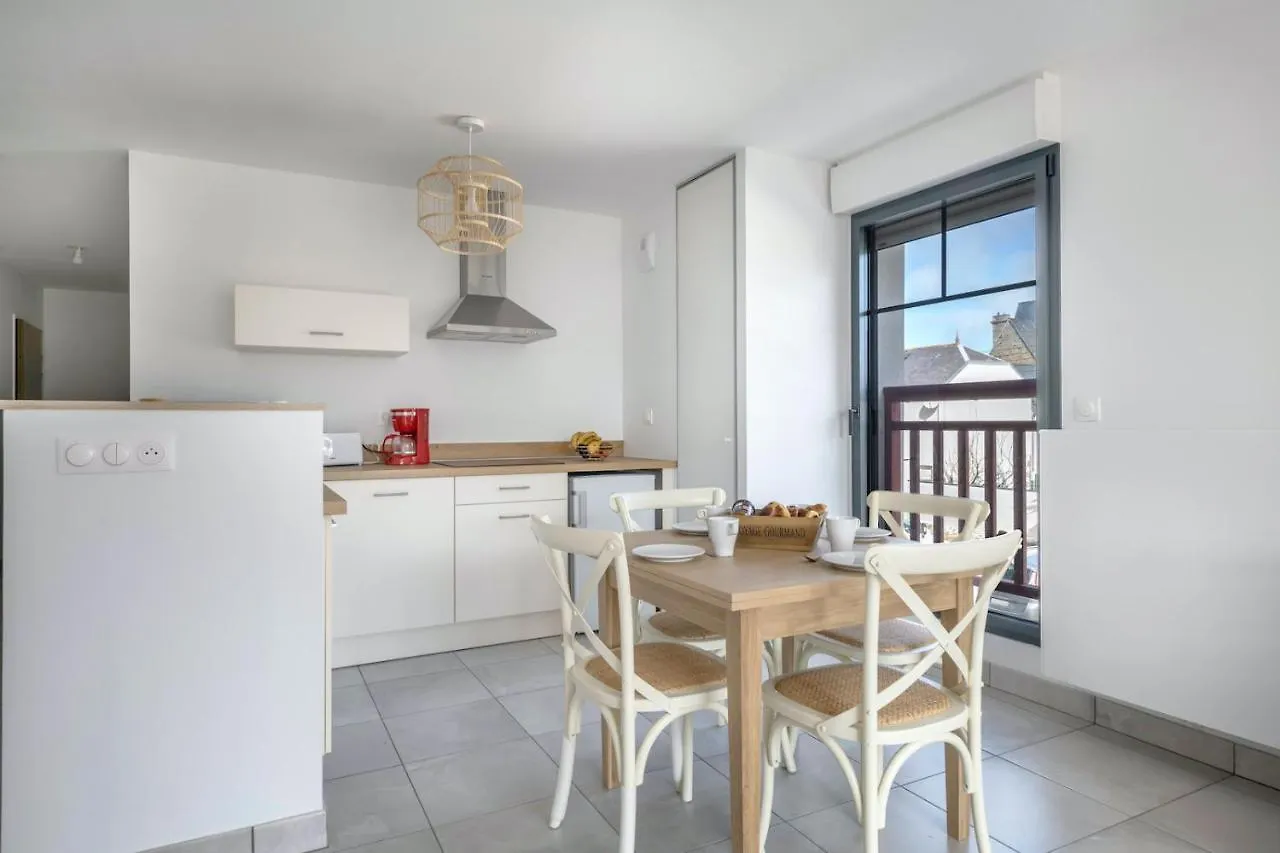 Апартаменты Bel Appartement Pour 4 - Balcon - 50M De La Plage Пленёф-Валь-Андре